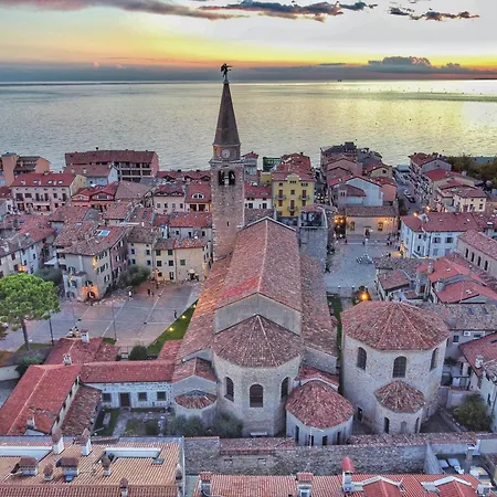 Castrum Szálloda Grado